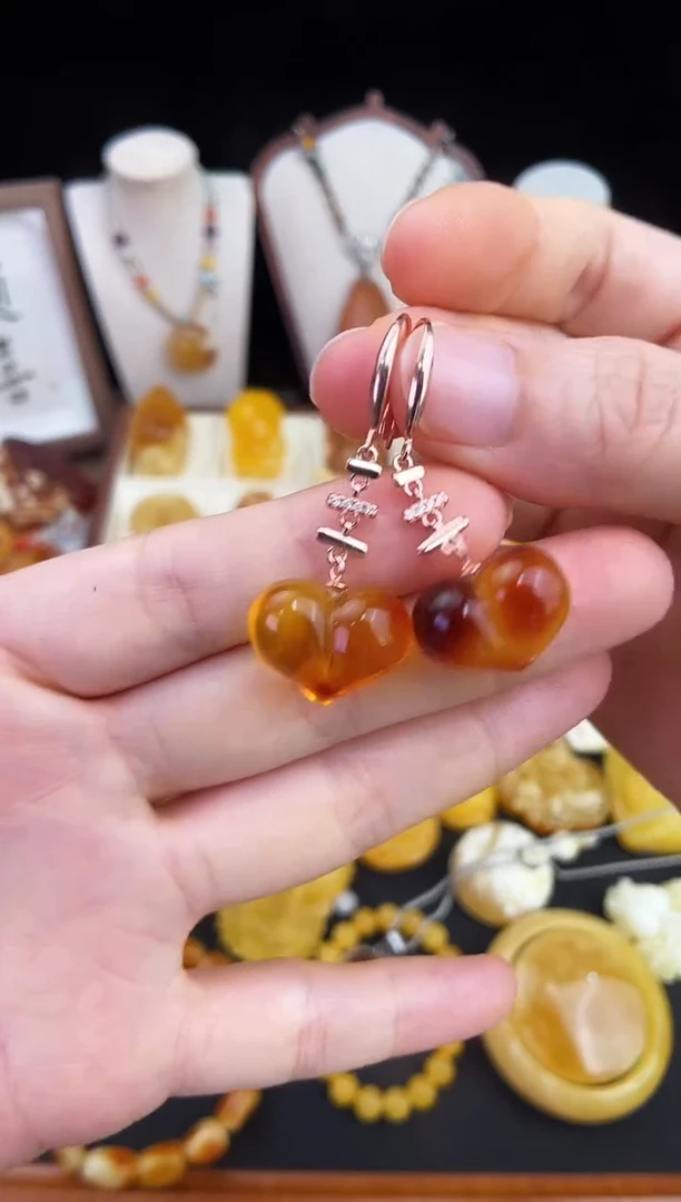 琥珀未镶嵌珠宝奇石柒月