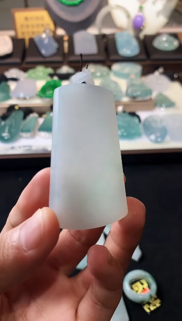 未镶嵌定制翡翠懒****班3574毛货不退不换