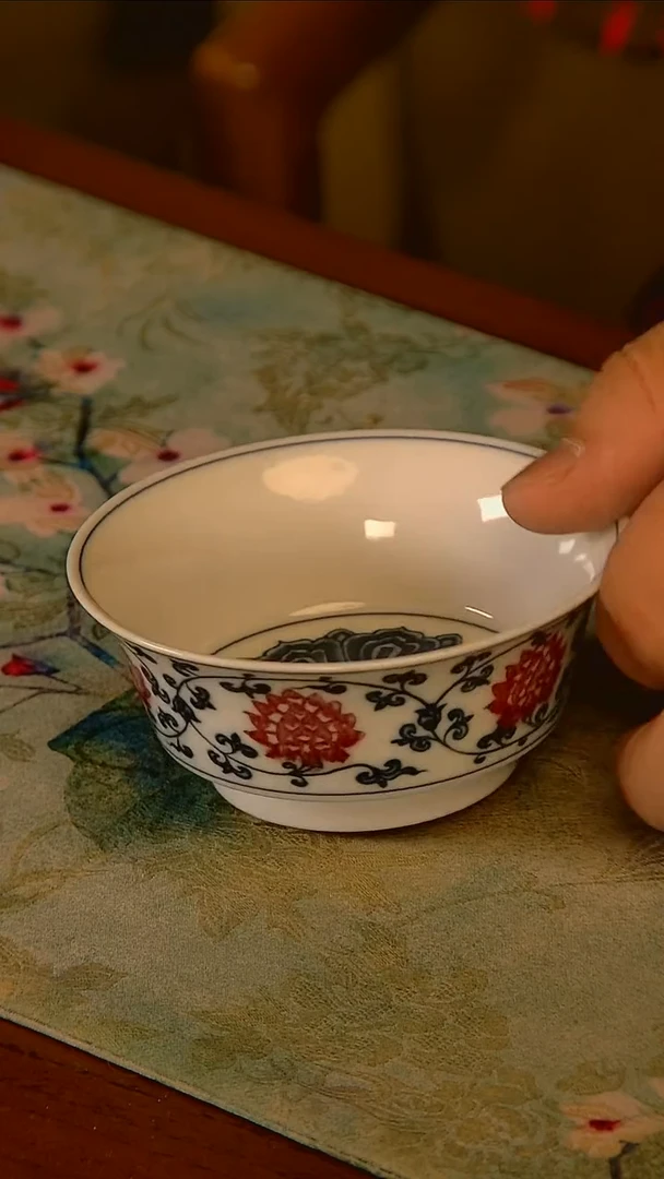 杯手工手绘杯杯很美丽