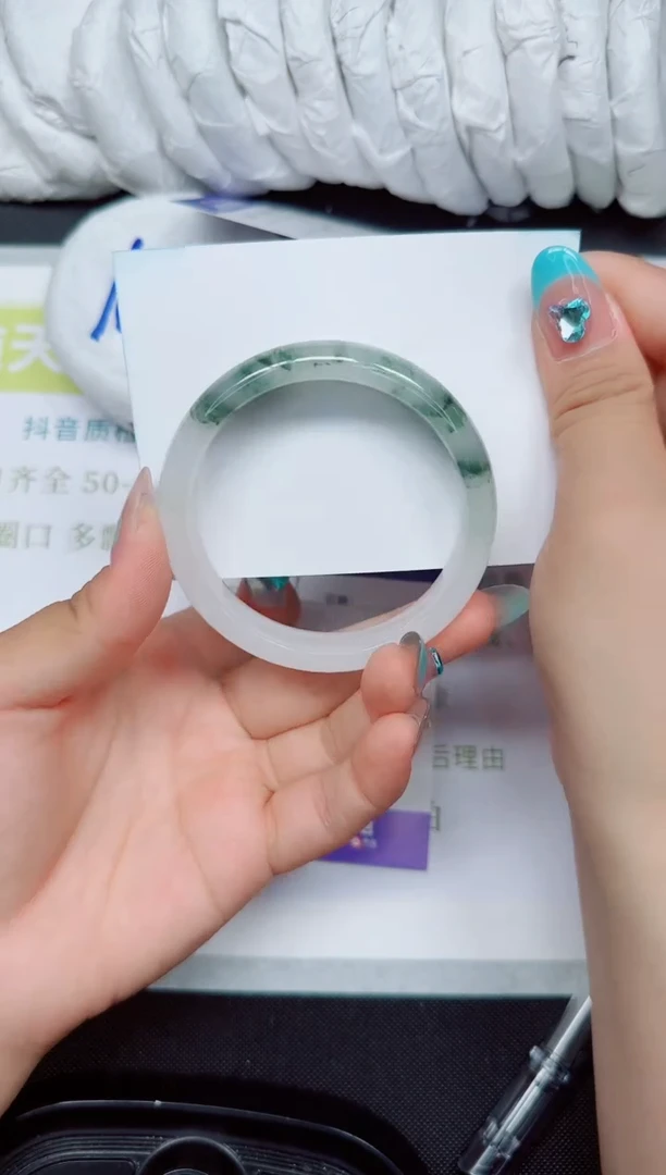 石英质玉手镯未镶嵌51.56.6