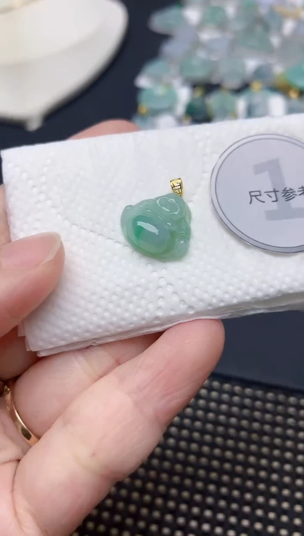 颈饰18K金镶嵌翡翠天然缅甸A货翡翠
