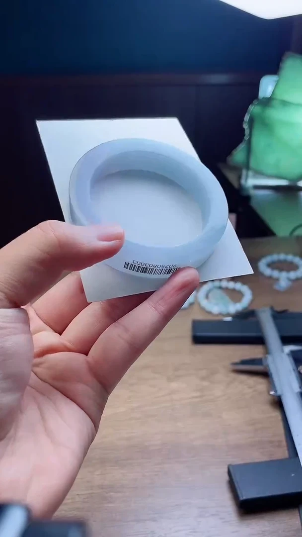 定制翡翠手镯未镶嵌吴*定制