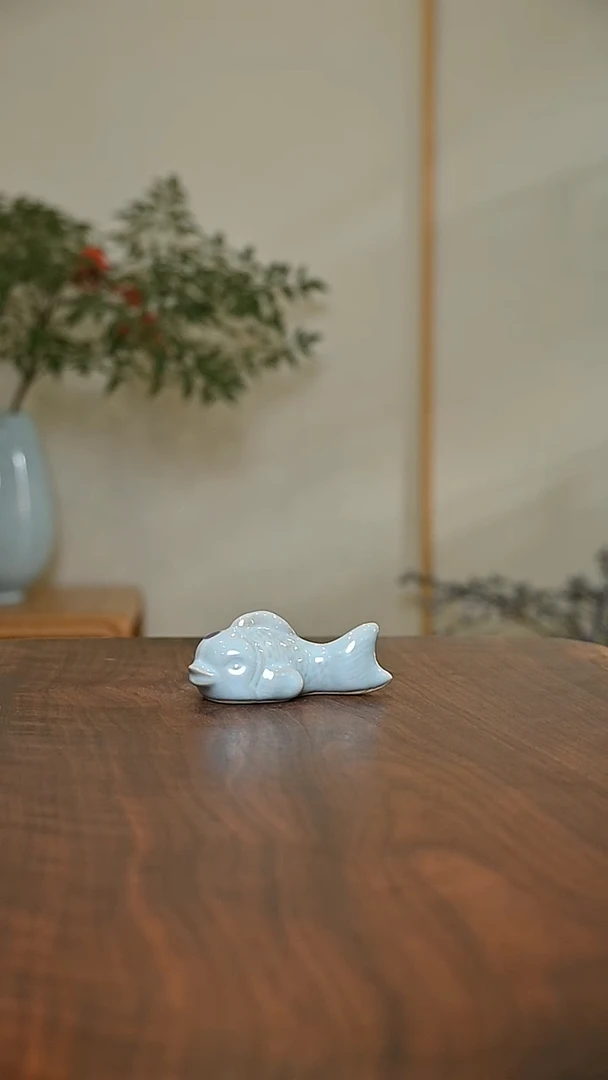 红点小锦鲤 天青 微瑕 朱家汝窑款