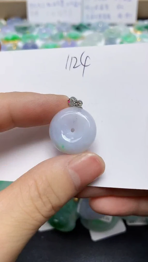 翡翠未镶嵌颈饰天然缅甸翡翠A货