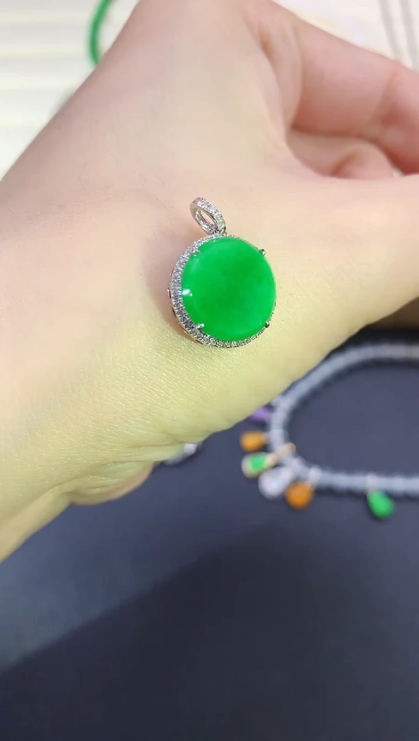 翡翠18K金镶嵌吊坠(不含链)|3500