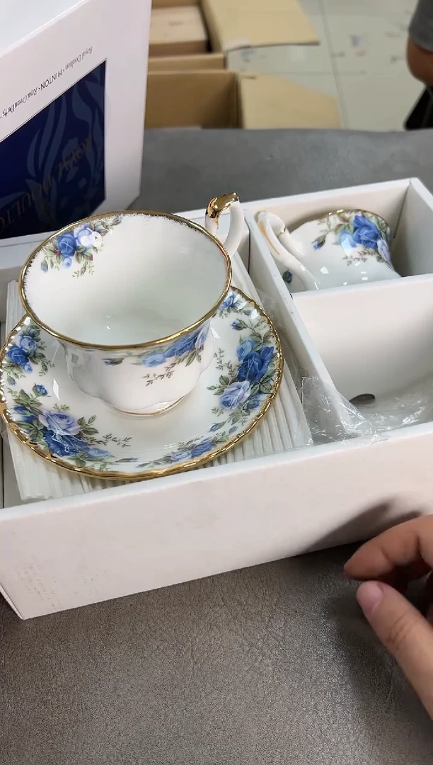 阿尔伯特月光玫瑰两只入全新原盒