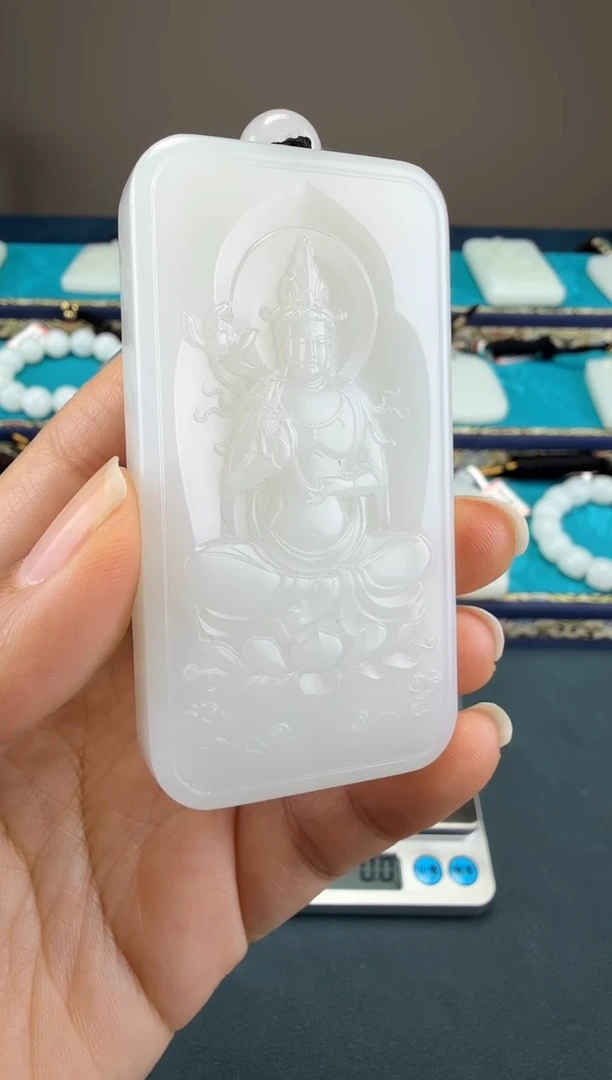 颈饰未镶嵌和田玉1