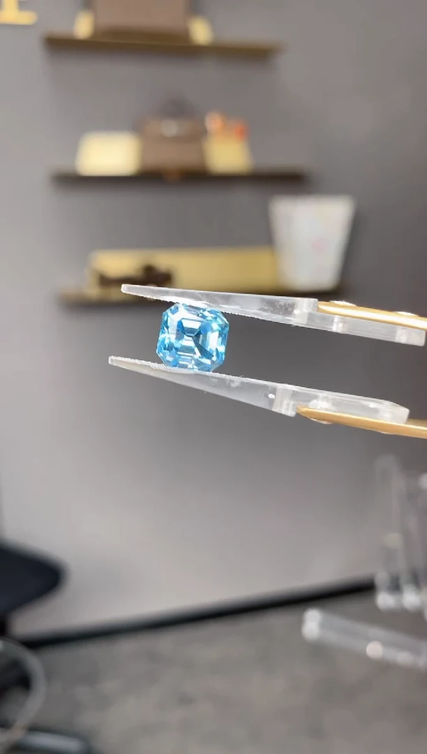 【闪购商品】海蓝宝石裸石未镶嵌3.4ct海蓝宝