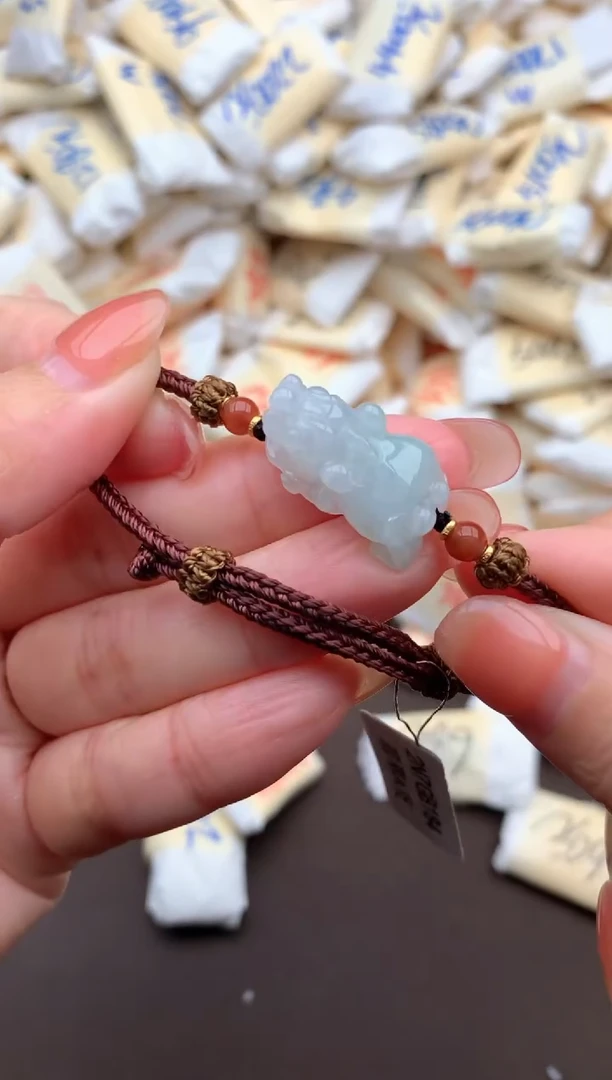 【闪购商品】翡翠挂件未镶嵌 一