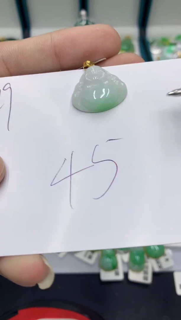 【闪购商品】翡翠颈饰18K金镶嵌翡翠