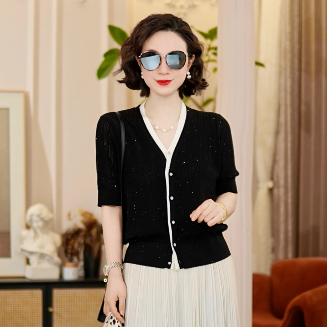 【大女主】短袖V领竖坑条针织开衫#DQ2461