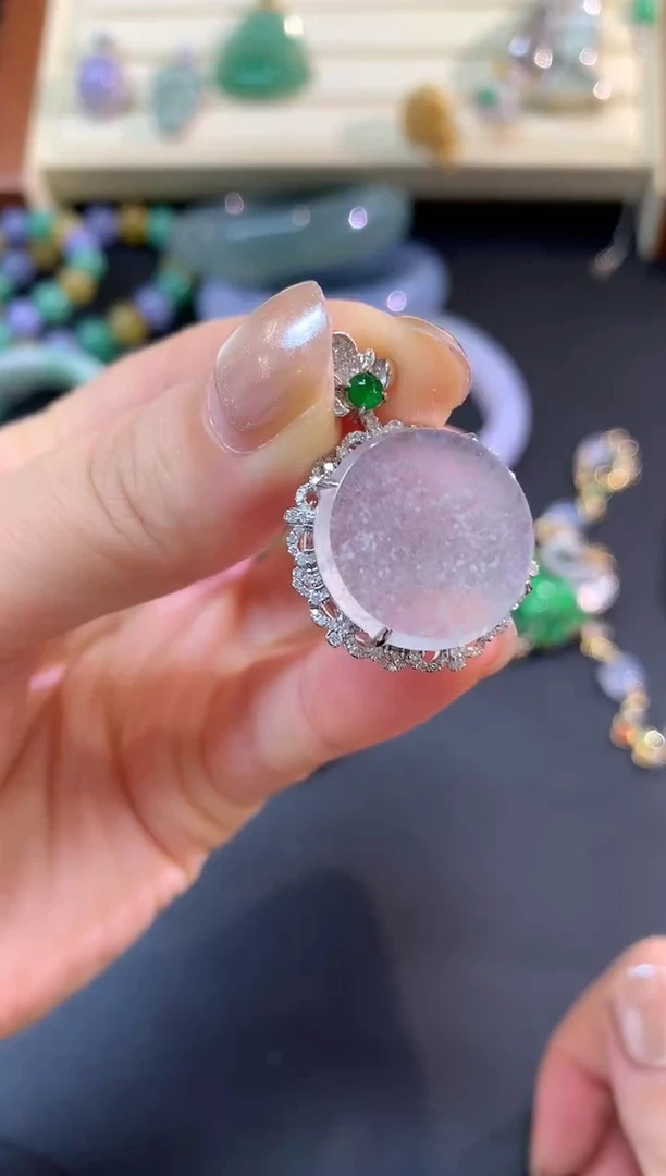 吊坠(不含链)18K金镶嵌翡翠吊坠|6500+325