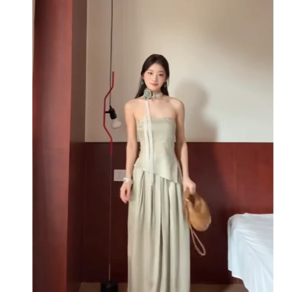 法式时尚设计感修身连衣裙