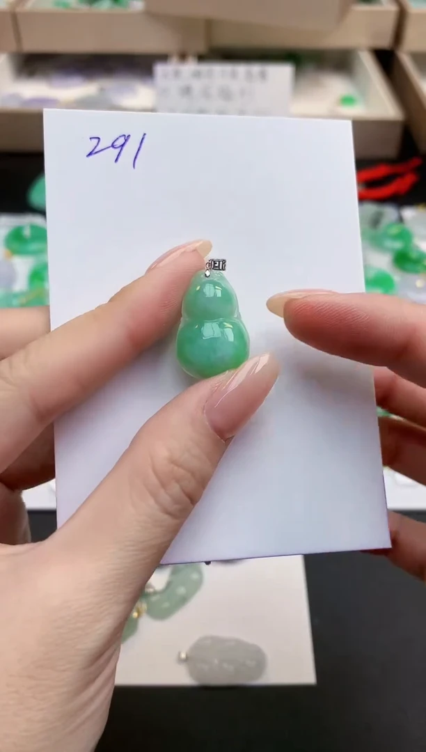 颈饰18K金镶嵌翡翠天然缅甸A货翡翠