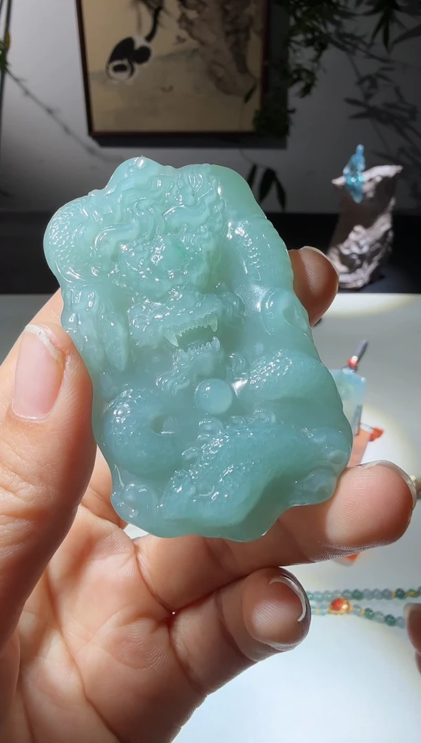 吊坠(不含链)未镶嵌翡翠龙牌