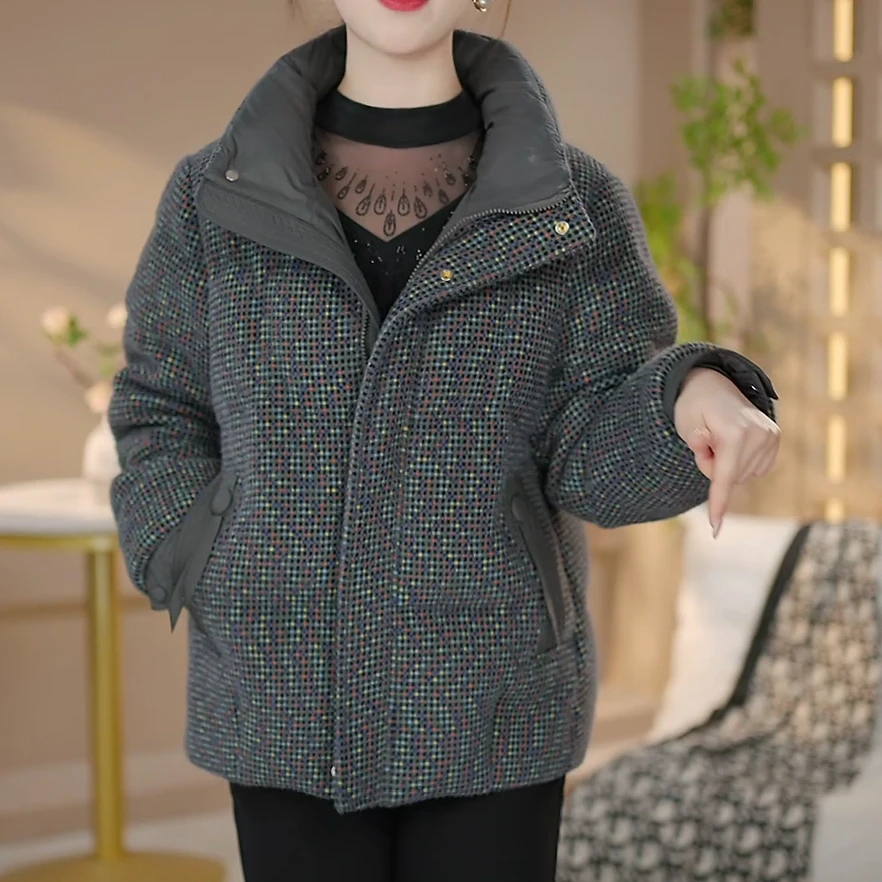 高档白鸭绒羽绒服女冬2025年洋气时尚加厚保暖宽松休闲拼色外套