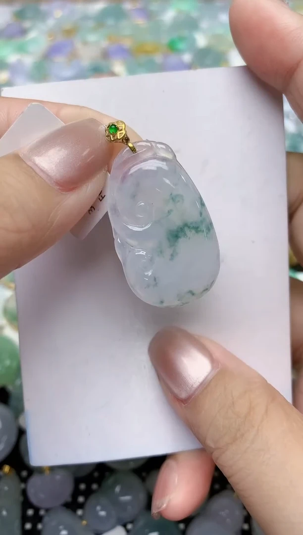 翡翠18K金镶嵌颈饰天然缅甸A货翡翠