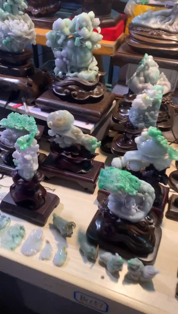 未镶嵌挂件翡翠落***情翡翠摆件