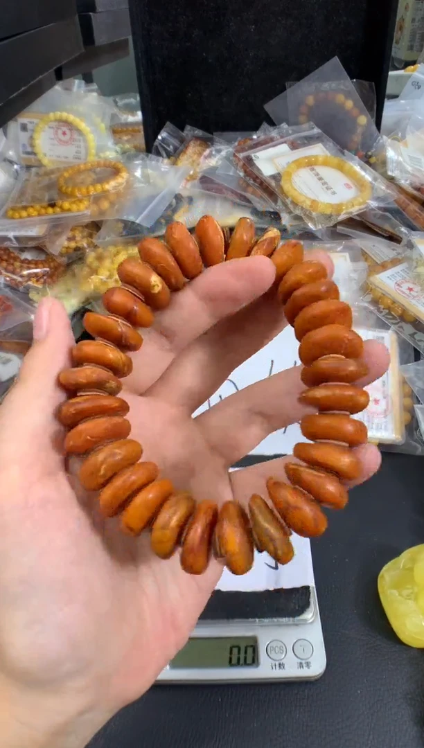 琥珀未镶嵌珠宝奇石1