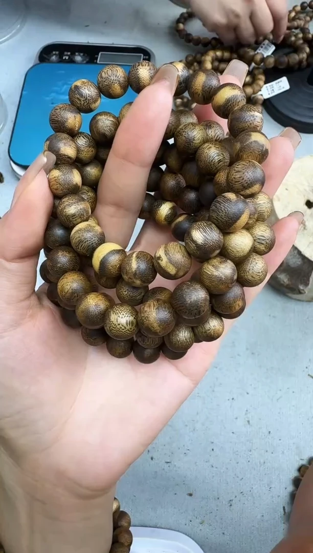 沉香手串1110张勺子圆珠单圈+1克精油多样性发一