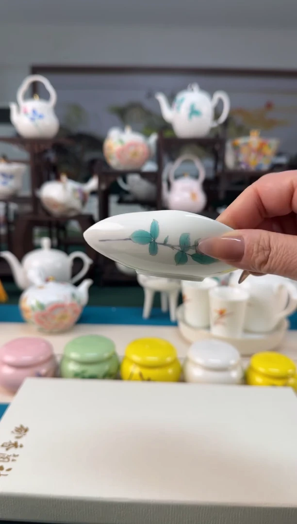 【闪购商品】瓷器 ······.......