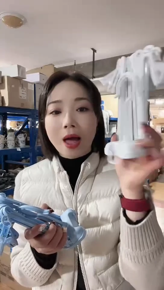 【闪购商品】瓷片进口家用百货半圆衣架一白一蓝