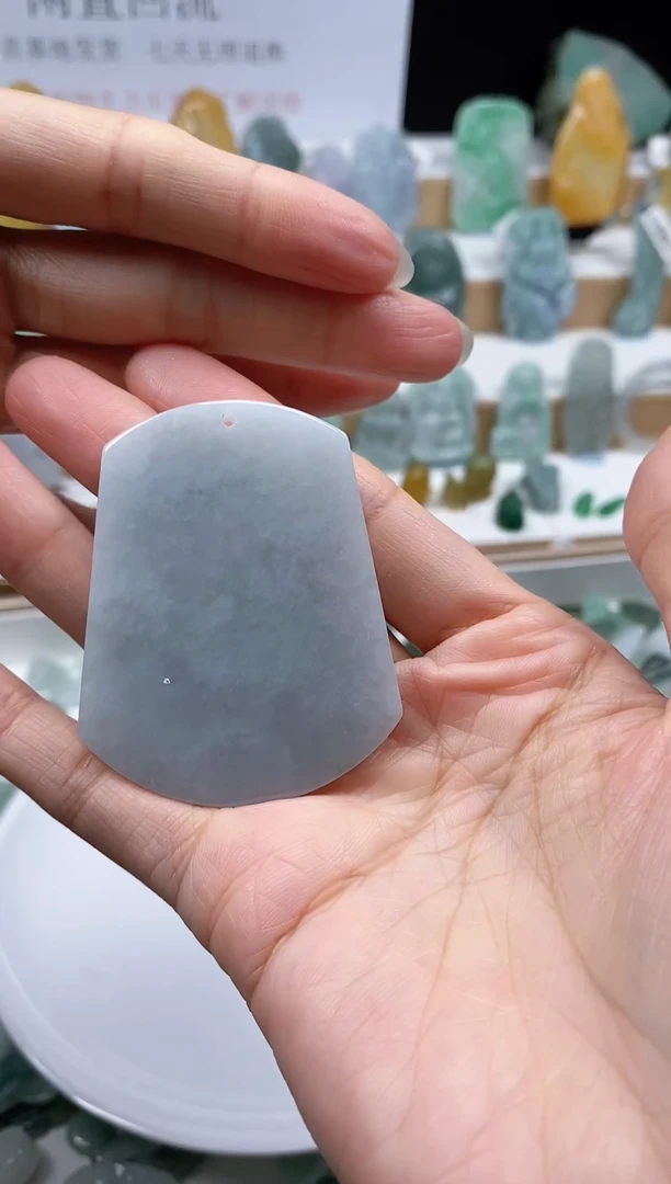 翡翠未镶嵌颈饰吊坠10