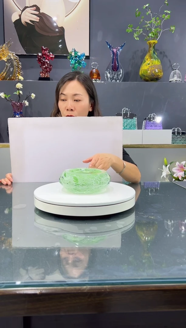 手工艺品琉璃  水晶琉璃烟灰缸1个