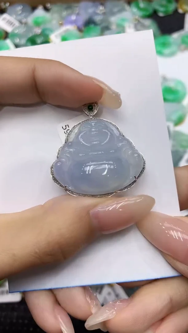 翡翠18K金镶嵌颈饰111111111111