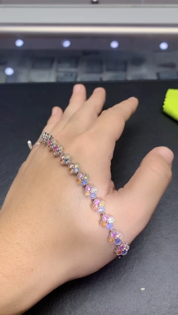 【闪购商品】蓝宝石手链银S925镶嵌.........