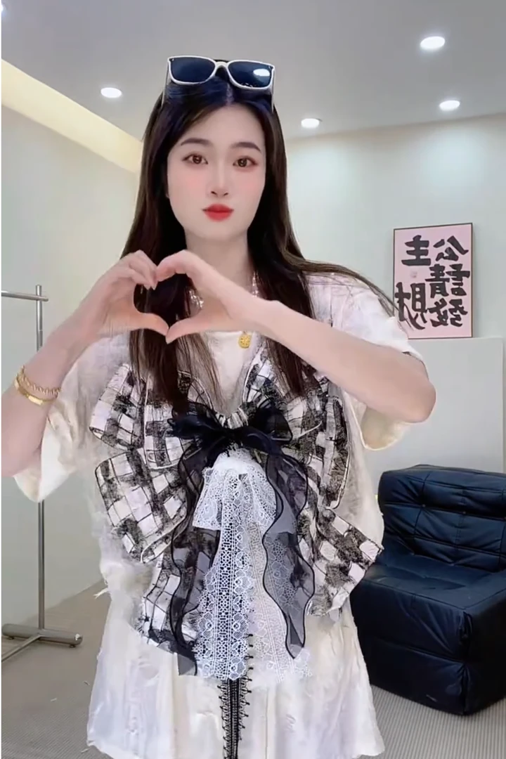 Cherryjar【25380】时尚休闲磨破设计感蝴蝶结印花立体蝴蝶结套装