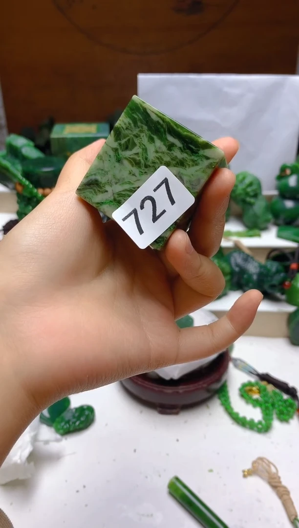 未镶嵌和田玉（碧玉）珠宝半成品0