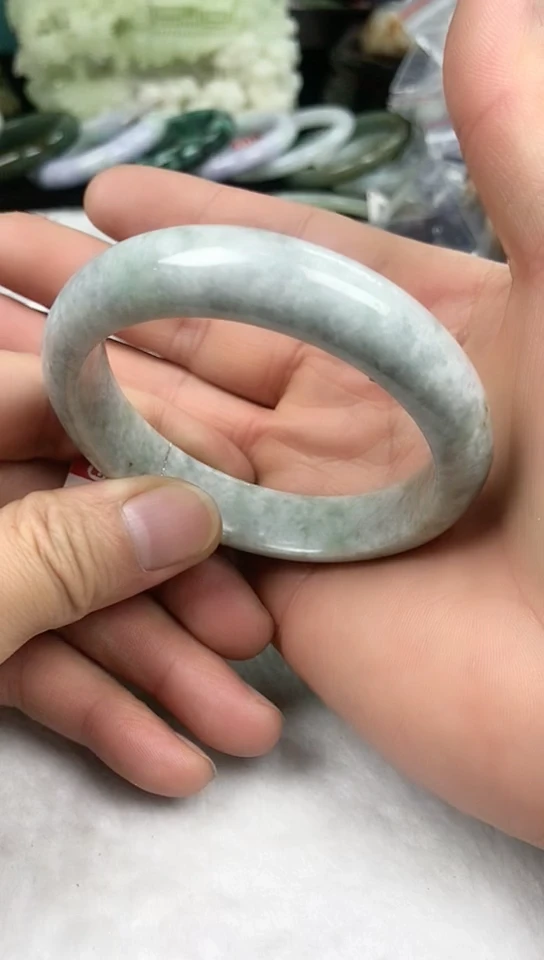 【闪购商品】翡翠手镯未镶嵌[58.8mm]