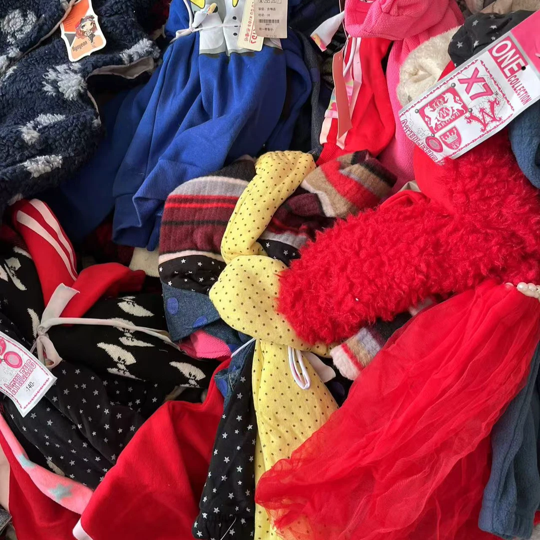 儿童卫衣时尚加绒红色