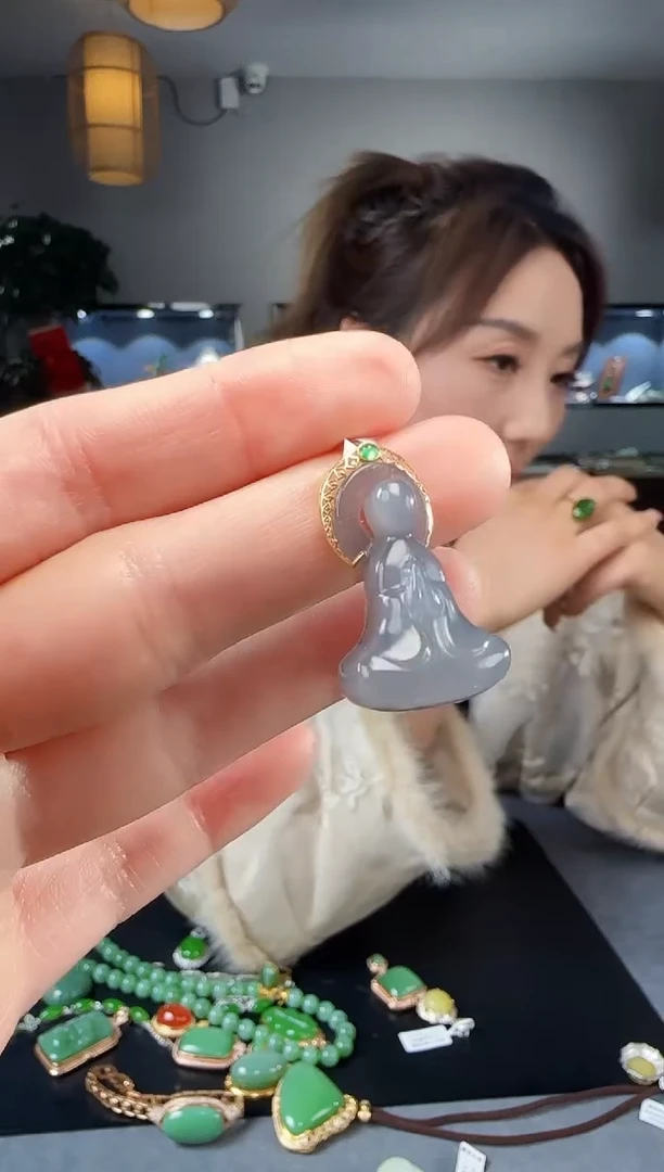 【闪购商品】和田玉吊坠(不含链)18K金镶嵌1