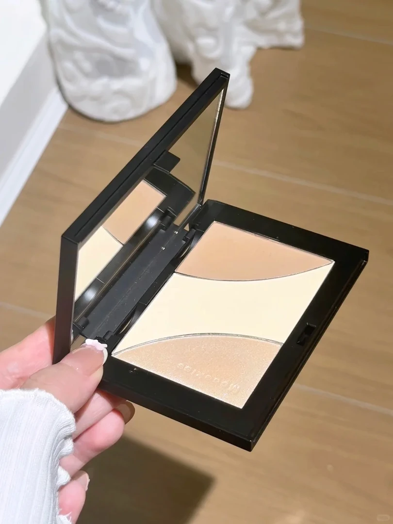 三色修容盘01号色