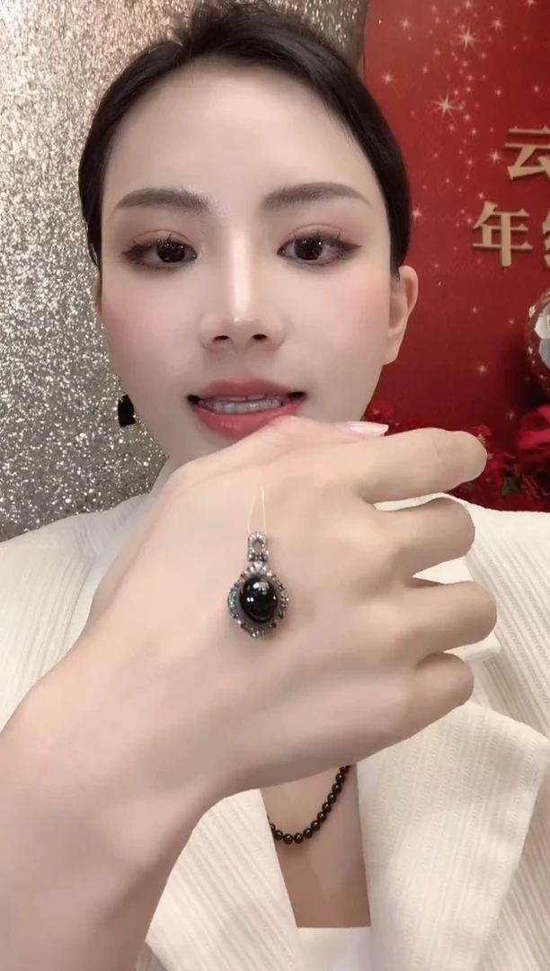 吊坠(不含链)18K金镶嵌翡翠D38