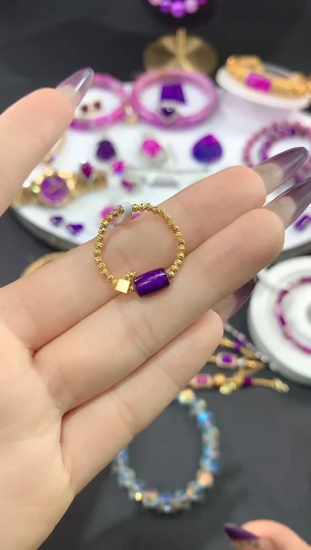 苏纪石（舒俱来）18K金镶嵌.戒指