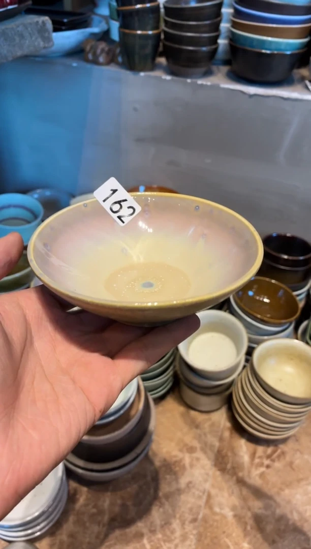 瓷片?162  微瑕只此青绿圆口碗1个
