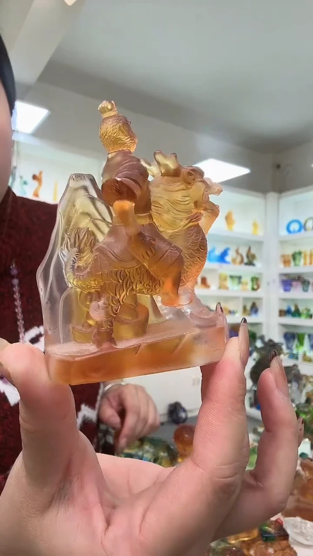 手工艺品琉璃孙空麒麟