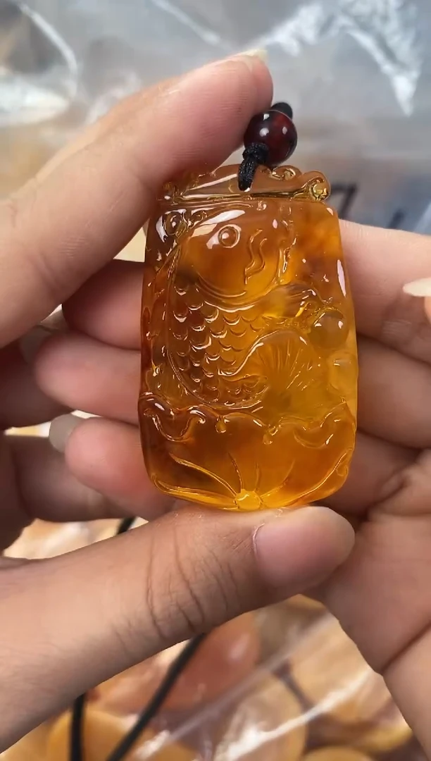 未镶嵌琥珀裸石天然琥珀蜜蜡