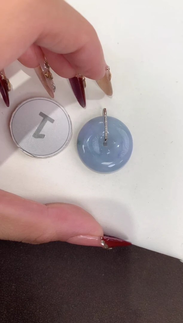 颈饰18K金镶嵌翡翠天然缅甸a货翡翠