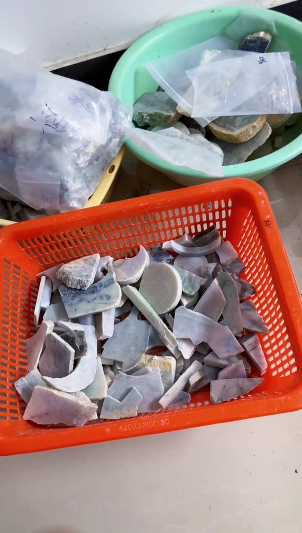 翡翠未镶嵌颈饰天然翡翠273
