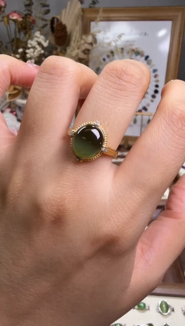 水晶摆件未镶嵌戒指