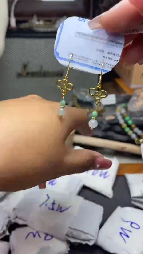 未镶嵌翡翠耳饰耳钩