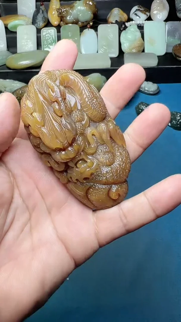 未镶嵌和田玉把件-