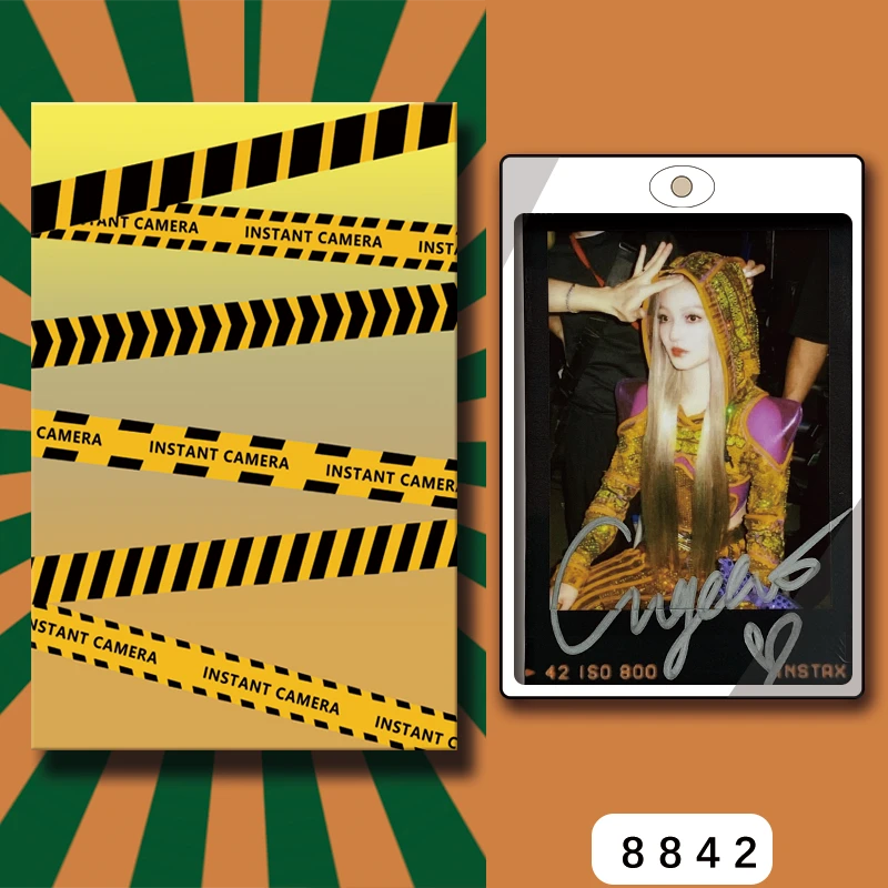 D8842【张韶涵】 正品拍立得照片 黑金