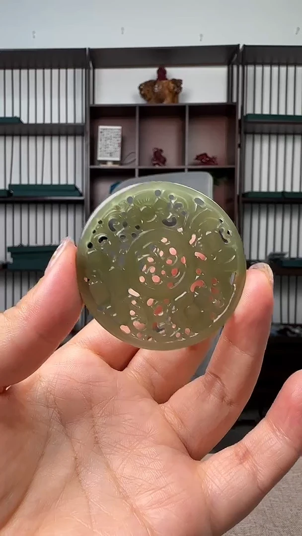 和田玉（糖玉）未镶嵌颈饰圆形吊坠50.6mm