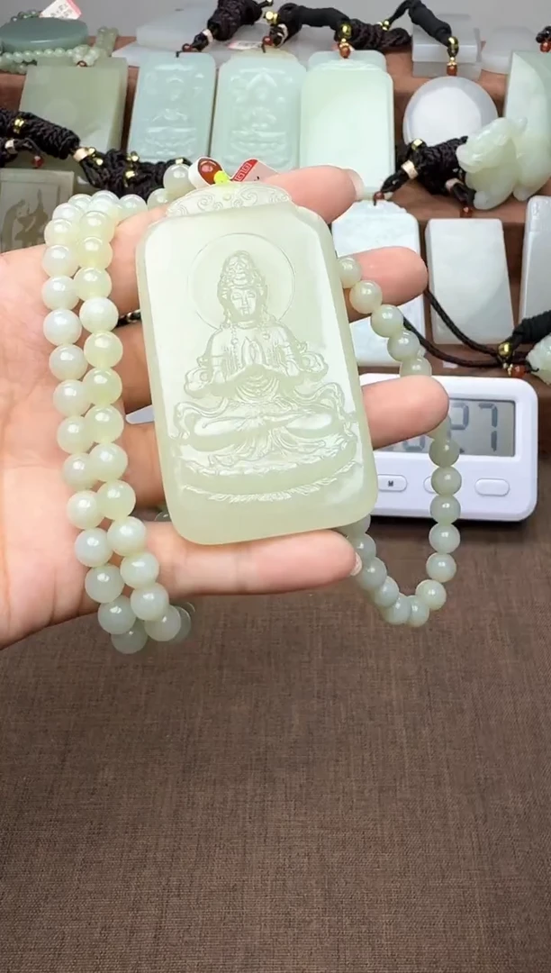 颈饰未镶嵌和田玉1