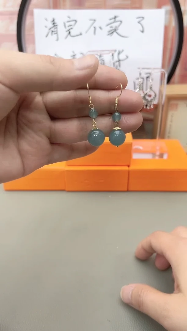 银S925镶嵌石英质玉（天山翠）耳坠c302